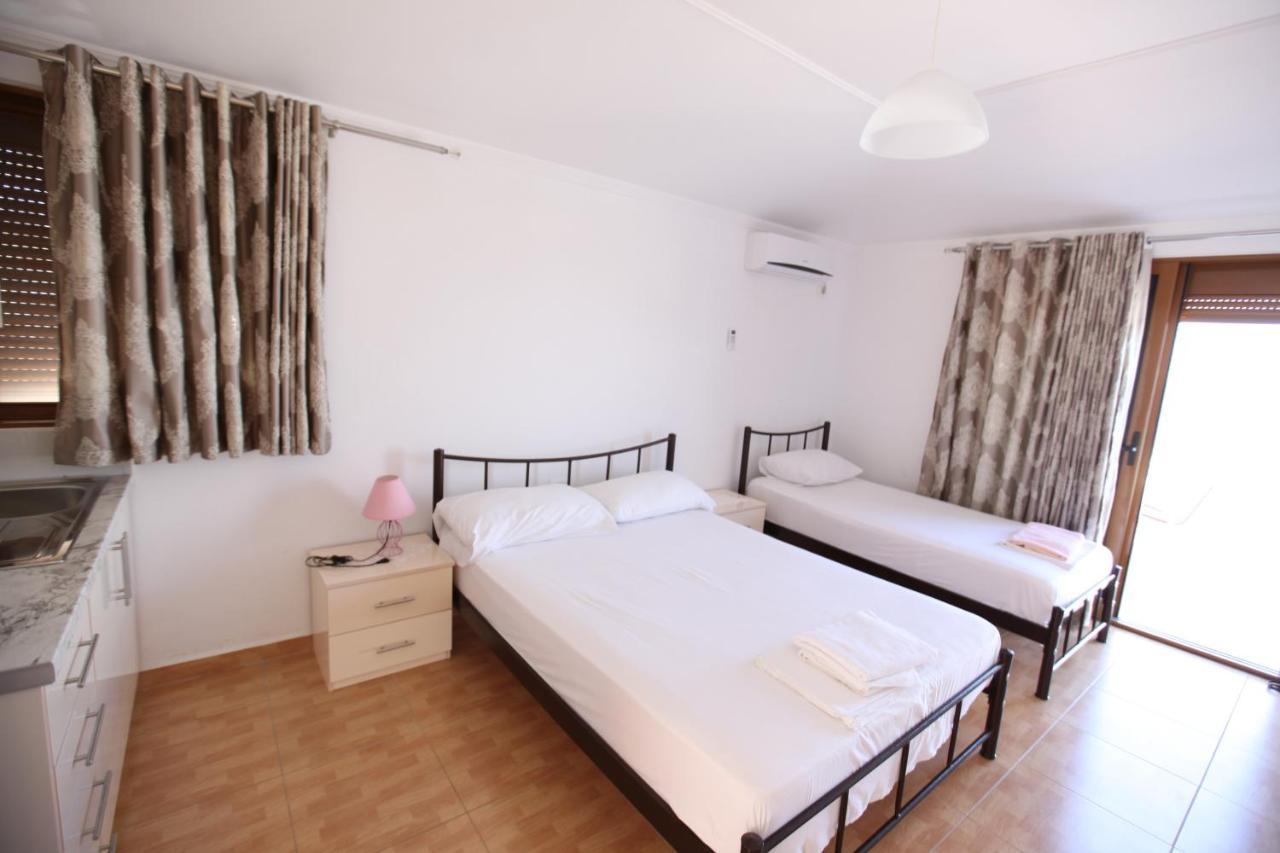 Hotel Lagjini Lukovë エクステリア 写真