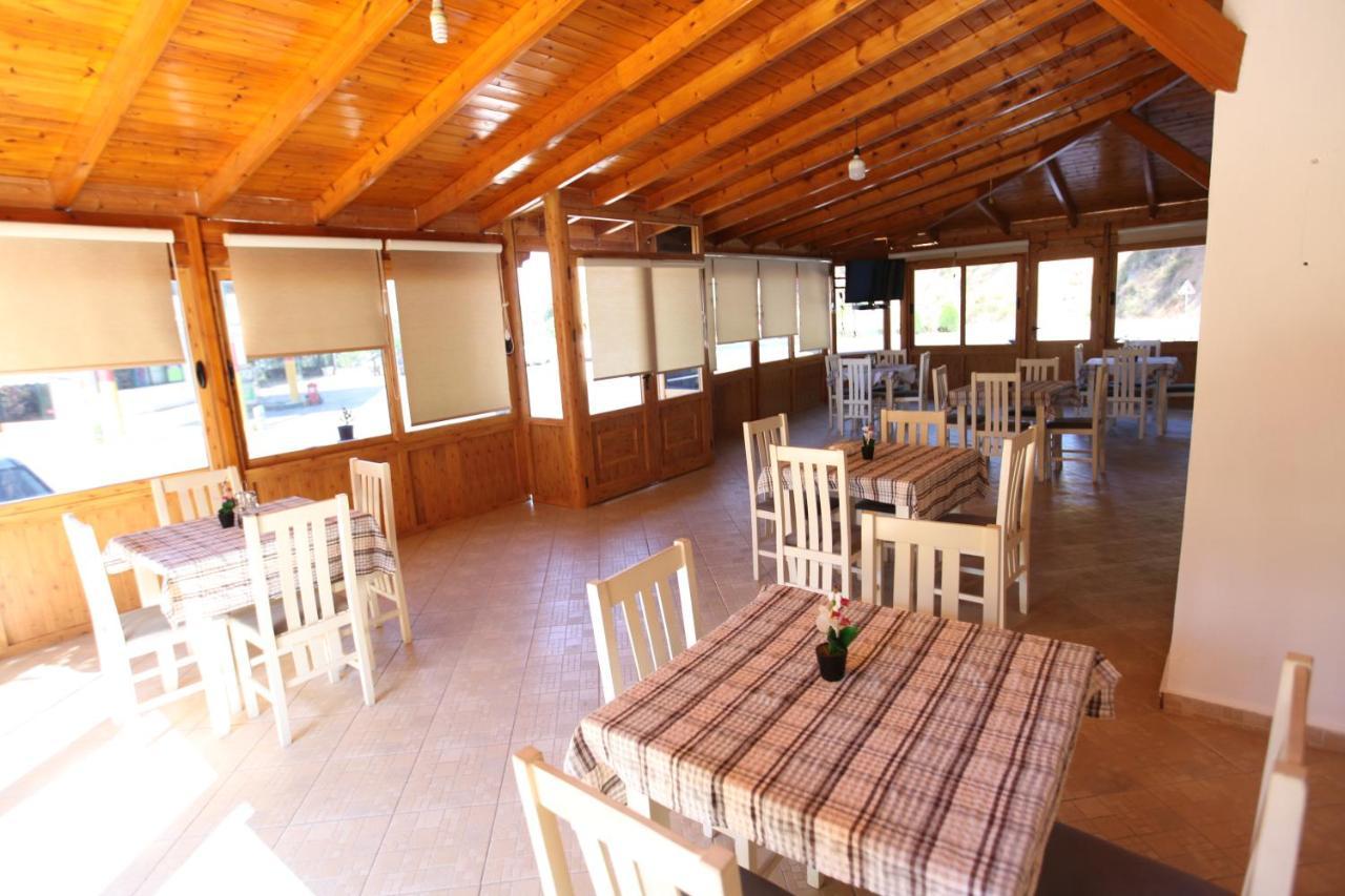 Hotel Lagjini Lukovë エクステリア 写真