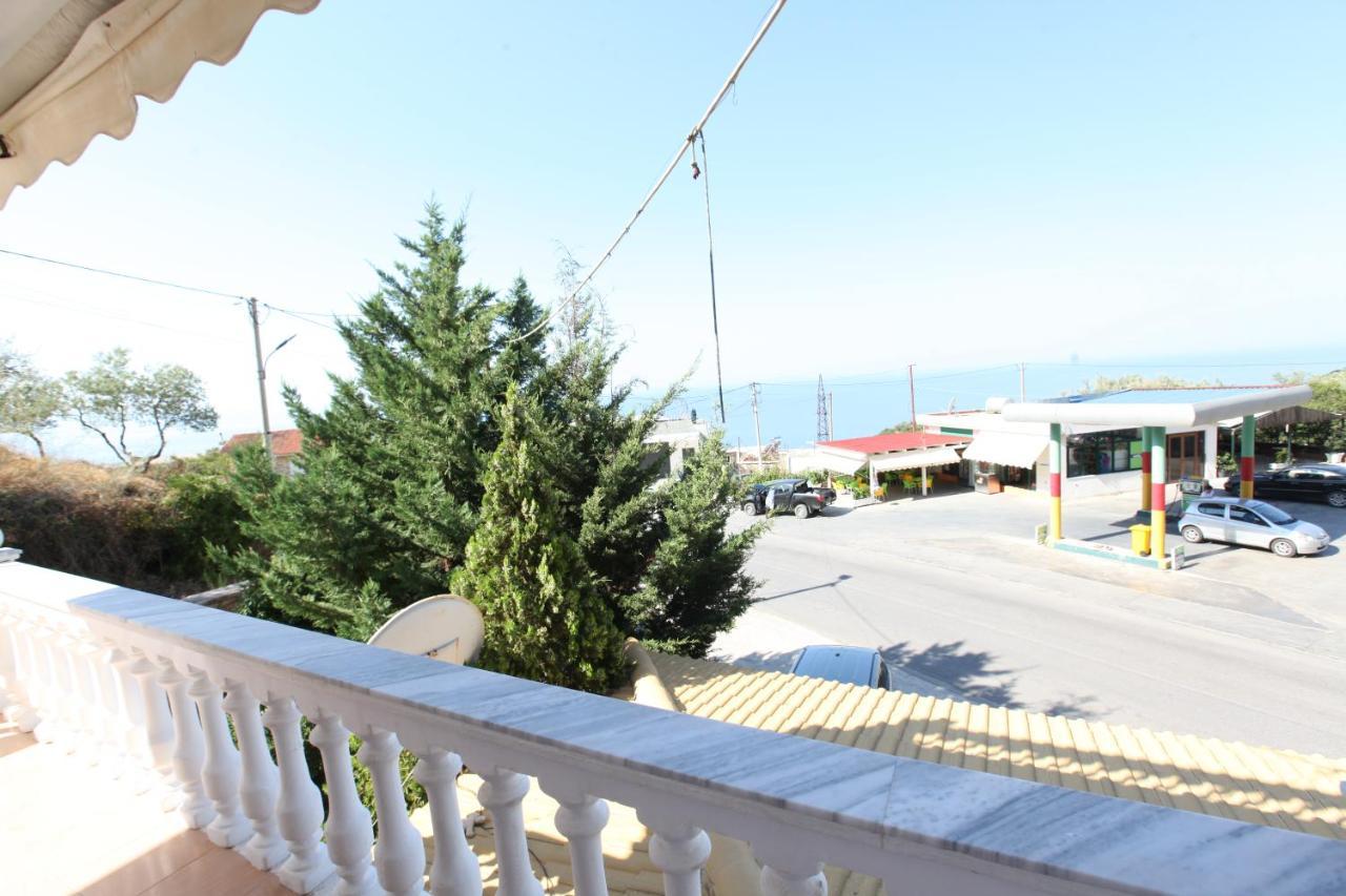 Hotel Lagjini Lukovë エクステリア 写真