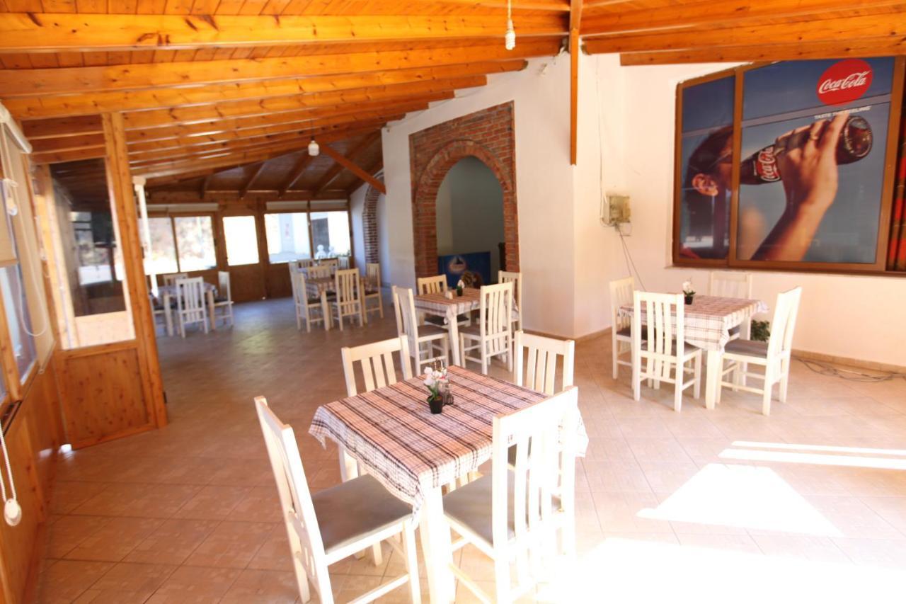 Hotel Lagjini Lukovë エクステリア 写真