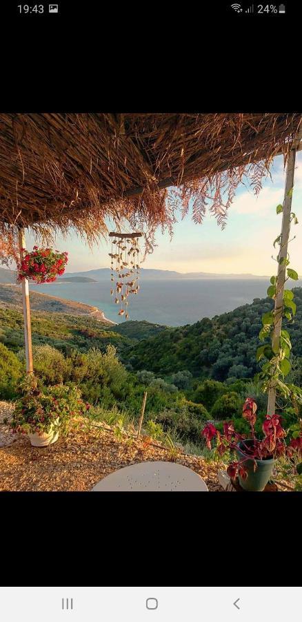 Hotel Lagjini Lukovë エクステリア 写真