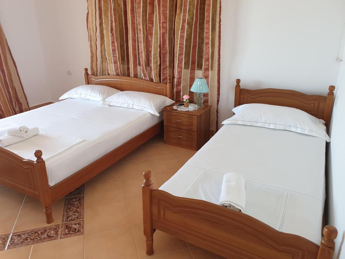 Hotel Lagjini Lukovë エクステリア 写真